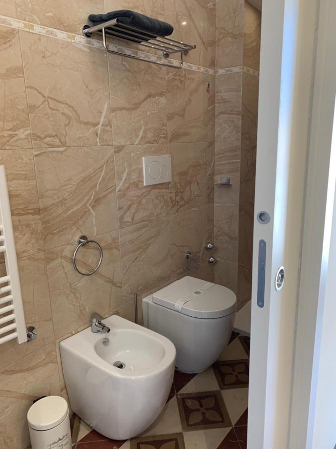 مبيت وإفطار غالاتينا Piazza Fontana Luxury المظهر الخارجي الصورة